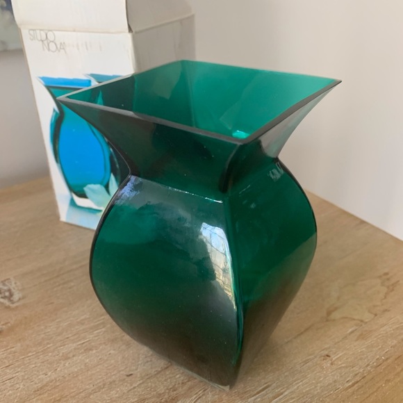 Mikasa Studio Nova Mirage Sculpted Vase - Picture 7 of 12